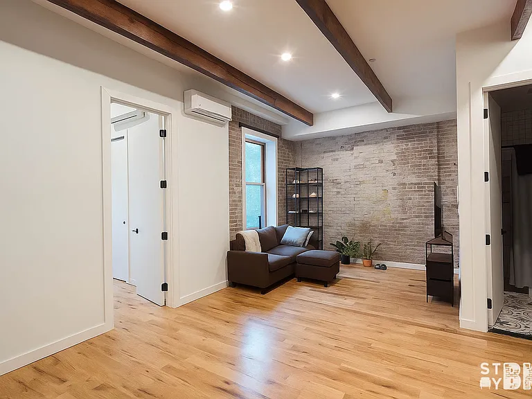 89 Moffat St #3B — Photo 3