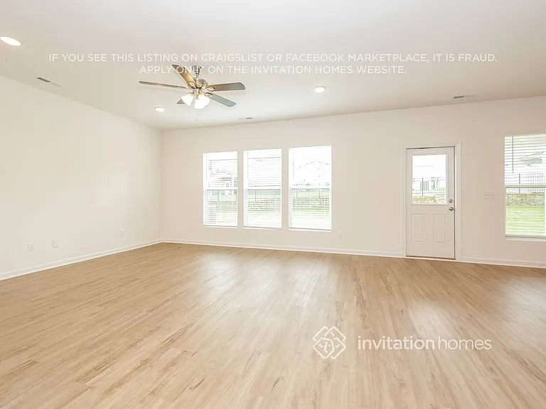 3802 Lantern Ln — Photo 5