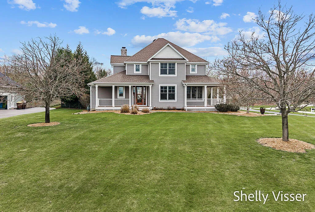 5860 Stonecrop Dr NE photo 1