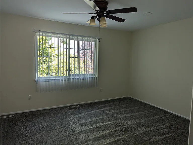 32210 W Twelve Mile Rd #2 — Photo 7