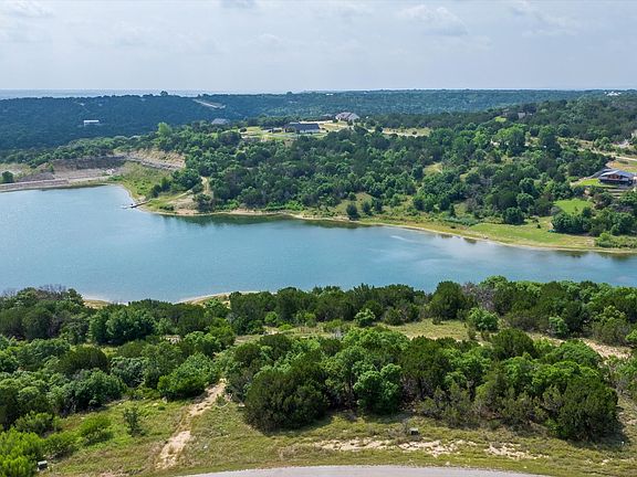 5th image of 2590 Beacon Lake Dr