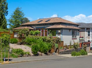 359 6th St, Astoria, OR 97103