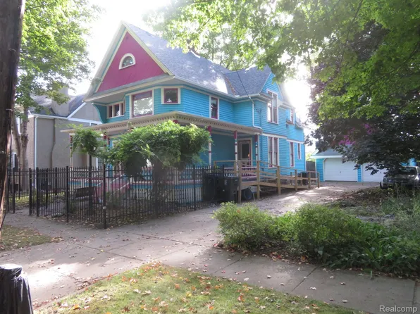 315 W 2nd Ave, Flint, MI 48503