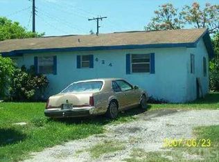 424 S Cocoanut Rd, Pahokee, FL 33476