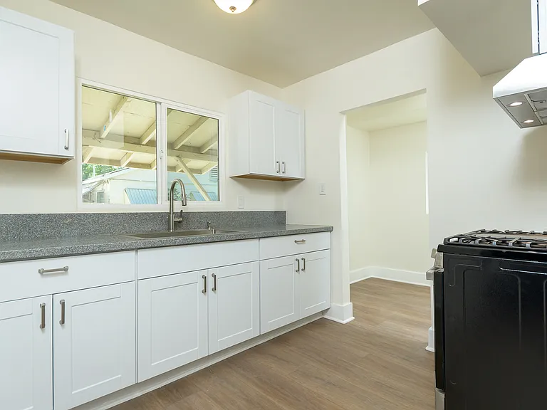 12652 Bradley Ave — Photo 16