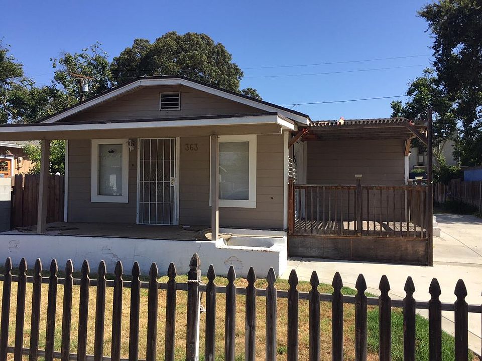 1st image of 363 N Barry Dr