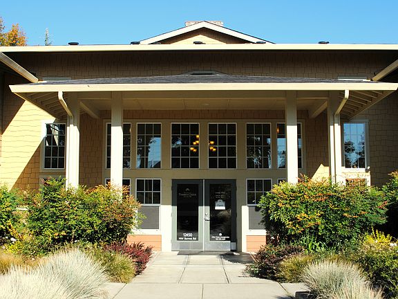 Leasing Office