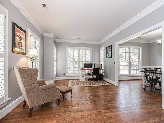 5th image of 7715 Cashel Ct