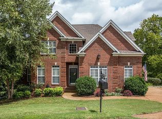 8136 Cloverland Dr, Nashville, TN 37211