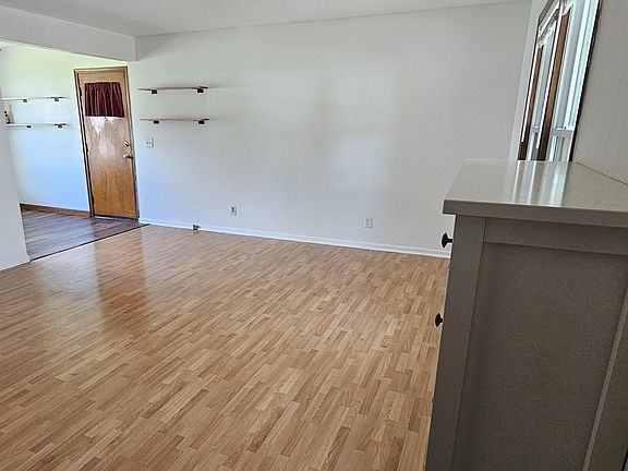 3rd image of 716 N Arch St