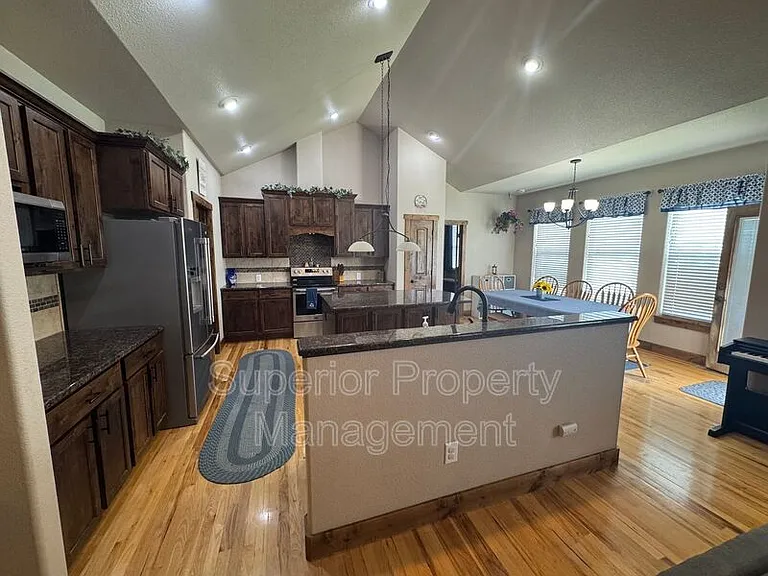 6515 Laramie St — Photo 6