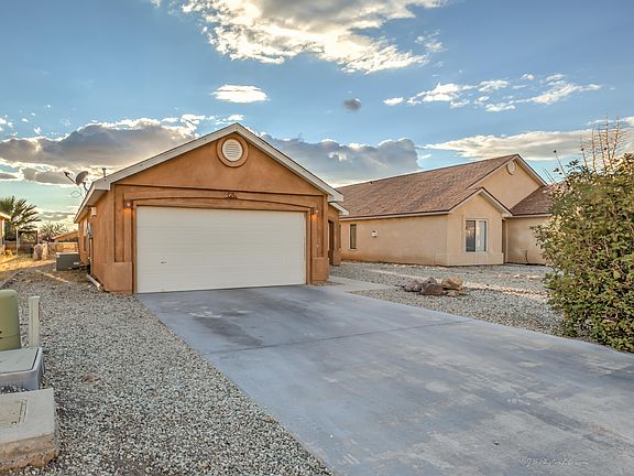 3rd image of 4581 Panther Peak Dr