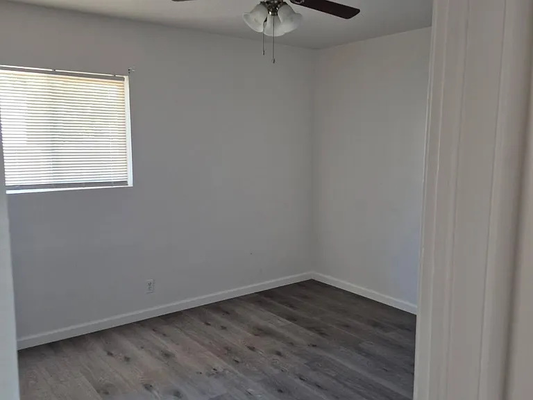 6712 Fig Ave #1 — Photo 9