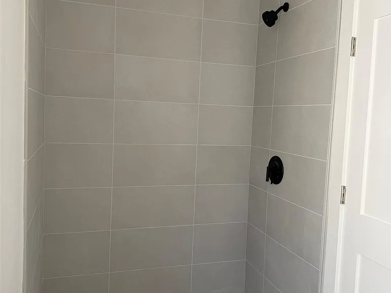 83 Marion St #2 — Photo 5