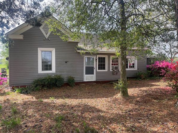 331 West Rd, Turkey, NC 28393