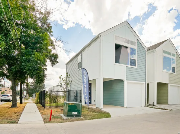 310 W Evergreen St #113, San Antonio, TX 78212