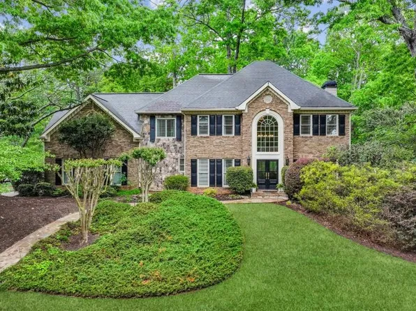 700 Winter Wind Way, Roswell, GA 30075