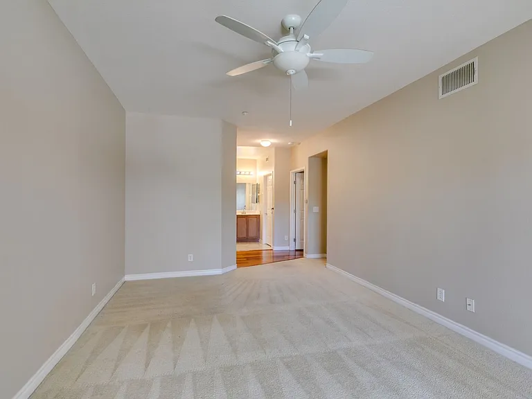 50 Aura De Blanco St #16102 — Photo 3