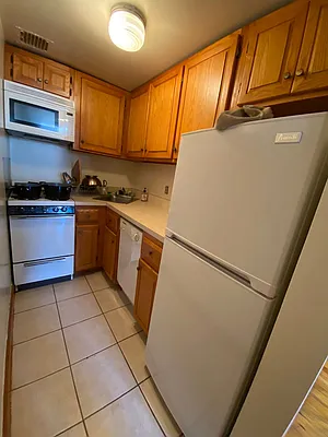 Rented by Guidance Realty Corp. | media 9