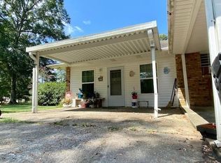 15823 Peairs Rd, Pride, LA 70770