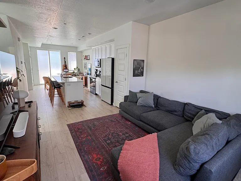 1146 S Redwood Rd — Photo 1