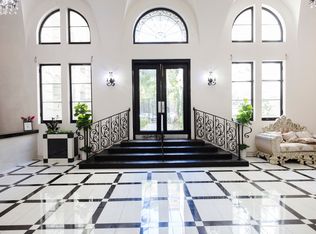 Normandie View, Los Angeles, CA 90005