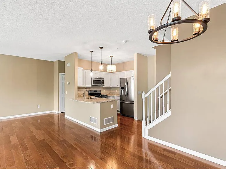3644 Abercrombie Ln — Photo 9