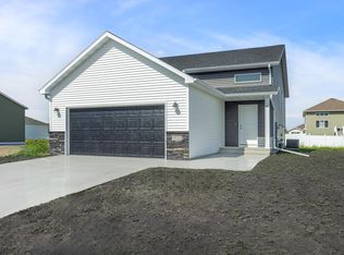 3723 19th St S, Moorhead, MN 56560