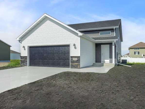 3723 19th St S, Moorhead, MN 56560