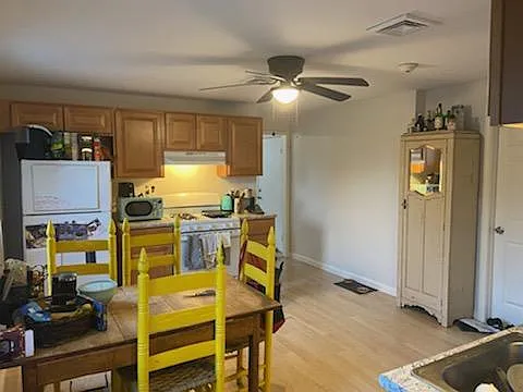 82 Fremont St — Photo 12