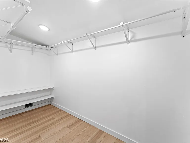605 L Ave — Photo 19