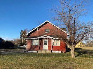 304 Adams Ave, Harvey, ND 58341