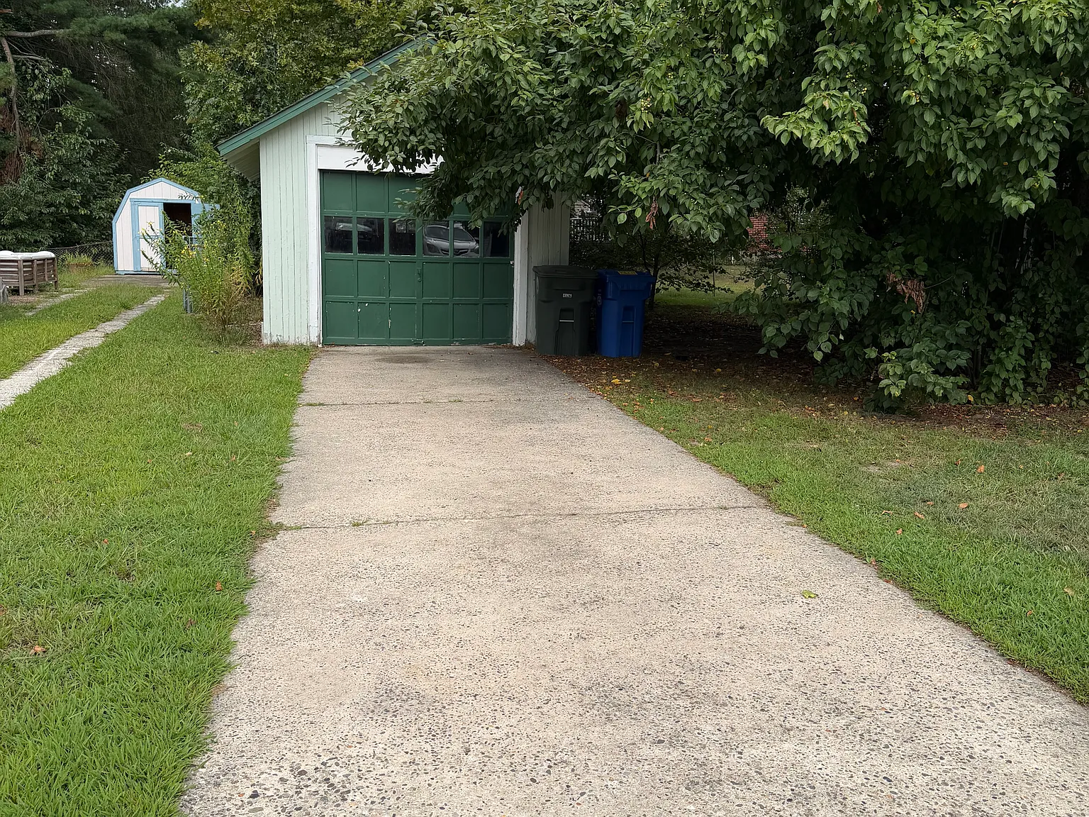 2 bed, 871 sqft, $1,550 — Photo 2