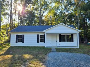 227 Forest Grove Rd, Colonial Beach, VA 22443