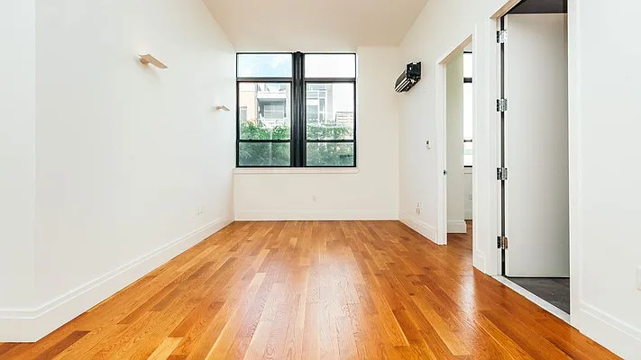 Rented by Nooklyn NYC LLC | media 70