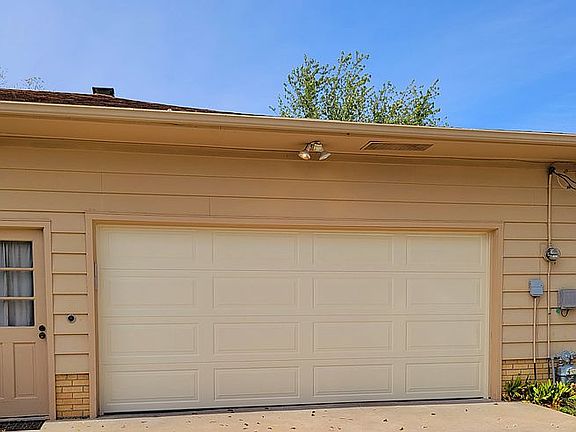 New garage door AUG 2021