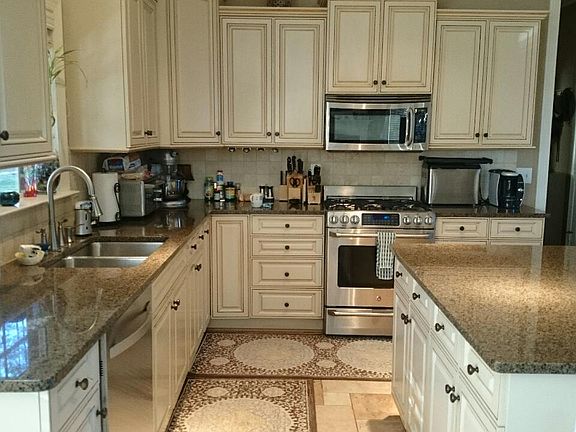 3rd image of 6111 Colwyn Ct