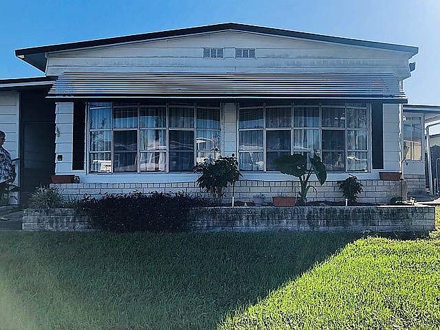 1st image of 131 Lakeview Dr