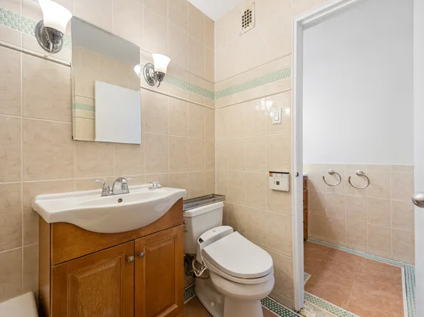 18-35 Corporal Kennedy Street image 7 of 7