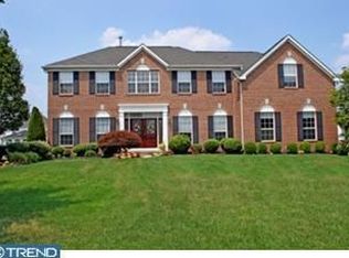 3 Saddle Horn Dr, Cherry Hill, NJ 08003