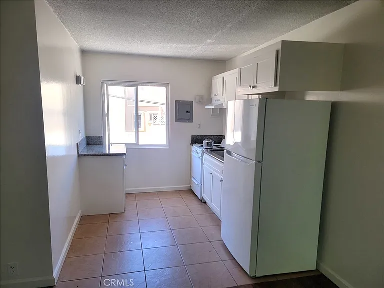 620 Illinois Ct #15 — Photo 2