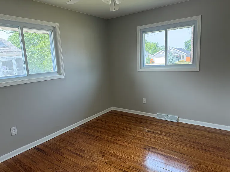 6381 Smith Rd — Photo 11