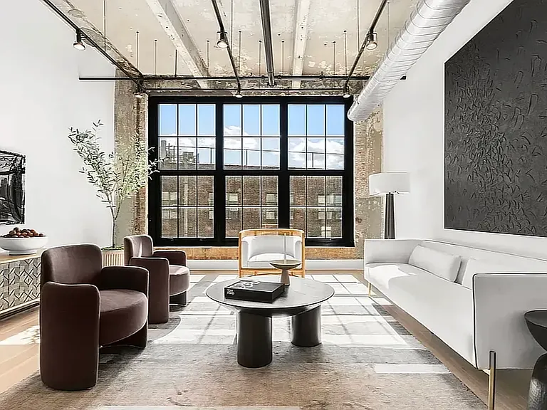 475 Kent Ave #203 — Photo 7