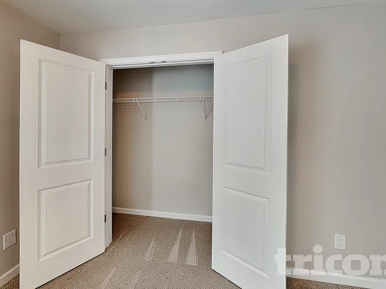 216 Stillwood Dr — Photo 10