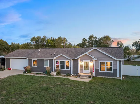 12588 32nd St NW, Watford City, ND 58854