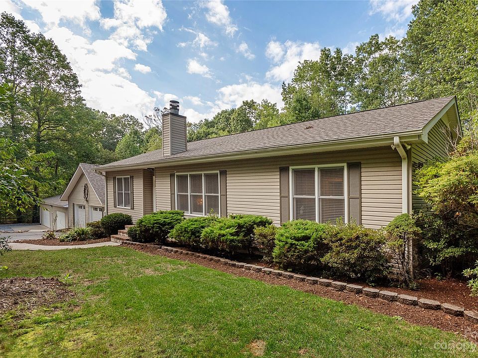 1st image of 228 S Country Ln