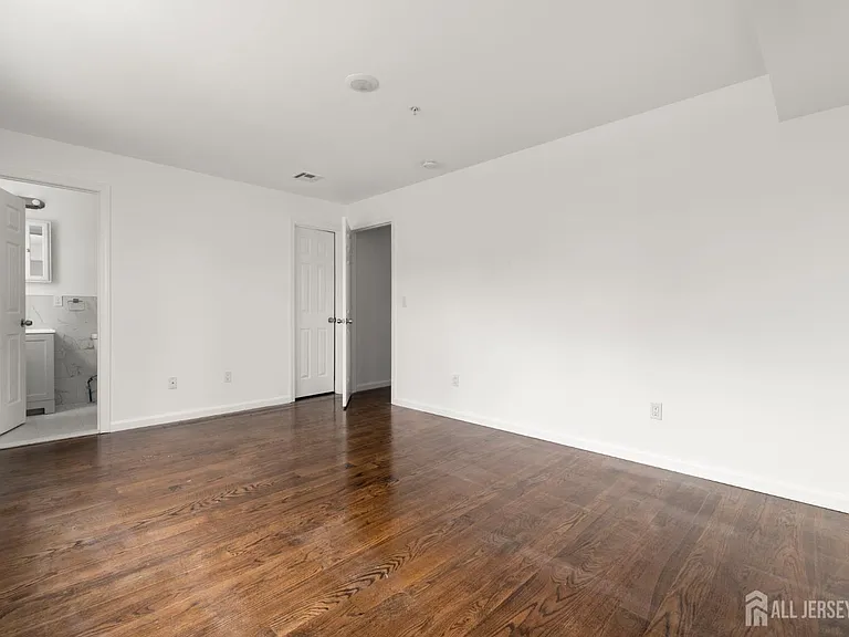 496 S 18th St #2 — Photo 18