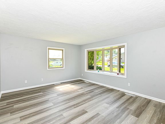 4th image of 815 Delmar Rd