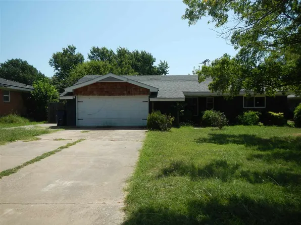 210 N 29th St, Duncan, OK 73533