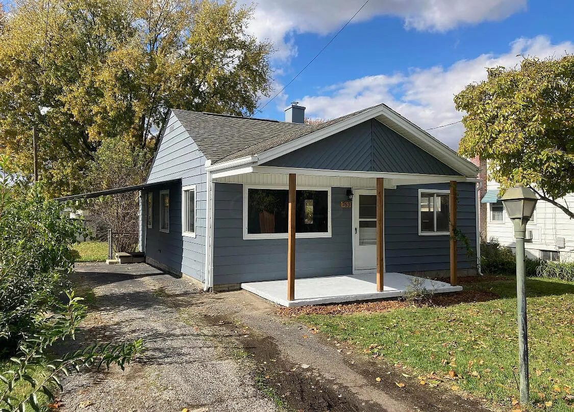 763 Windsor St photo 1